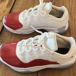 Kids Jordan 11 shoe